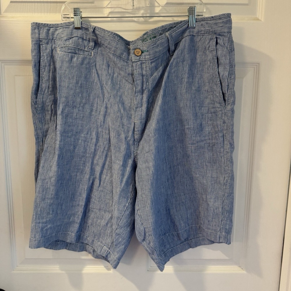 Tommy Bahama RELAX Classic‎ Linen  Shorts Men's Size 42 Blue White Pin Stripe